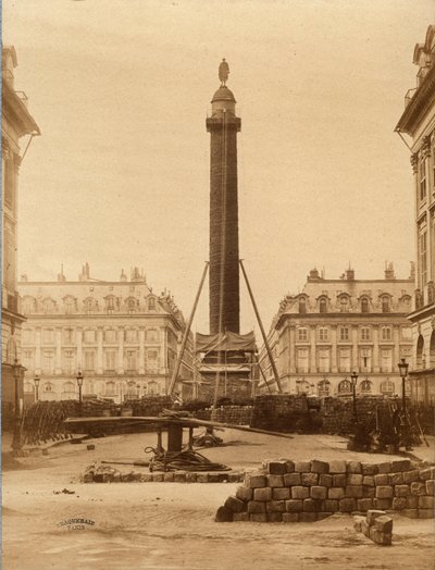 Commune de Paris (1871): The Demolition of the Vendome Column on 16 May 1871. Photo Turning, 1871 by Unknown